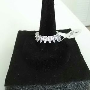 Beautiful heart eternity band ring